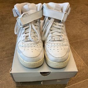 Nike Air Force 1 Mid ‘07 - Size 9